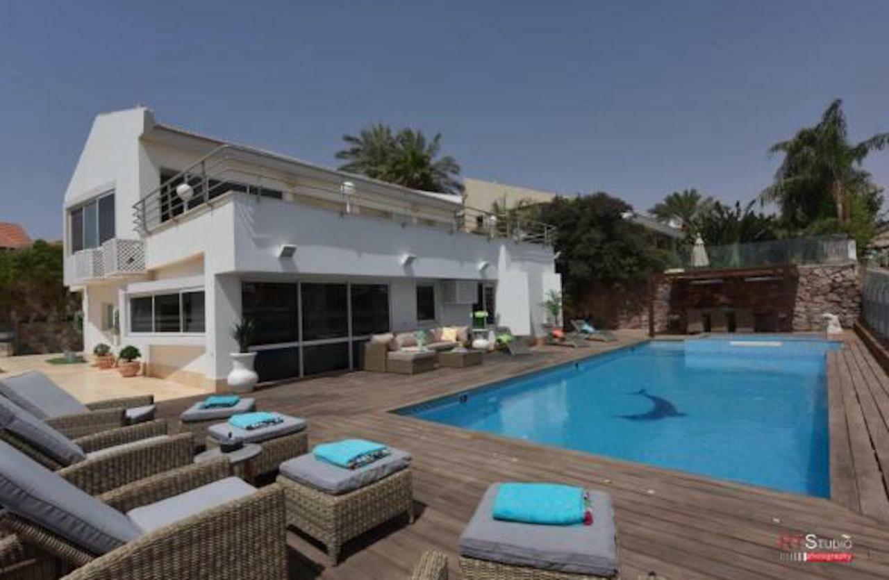 Villa With Heated Pool And Jacuzzi Sea View 300M Front Of The Beach Eilat Bagian luar foto