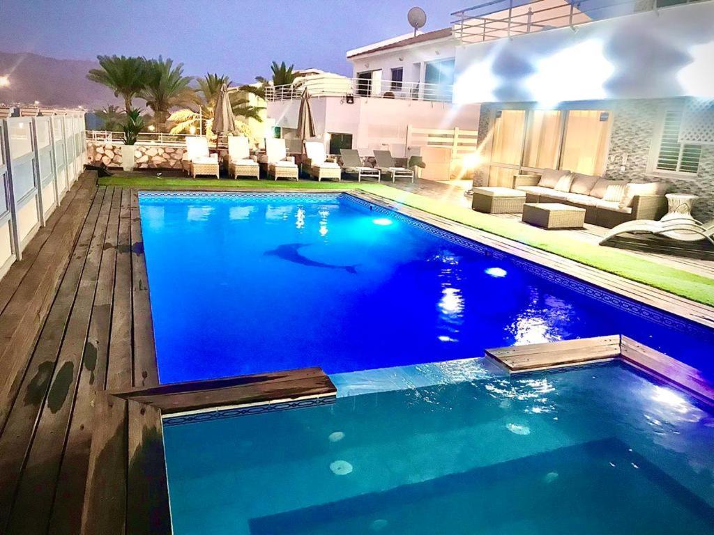 Villa With Heated Pool And Jacuzzi Sea View 300M Front Of The Beach Eilat Bagian luar foto